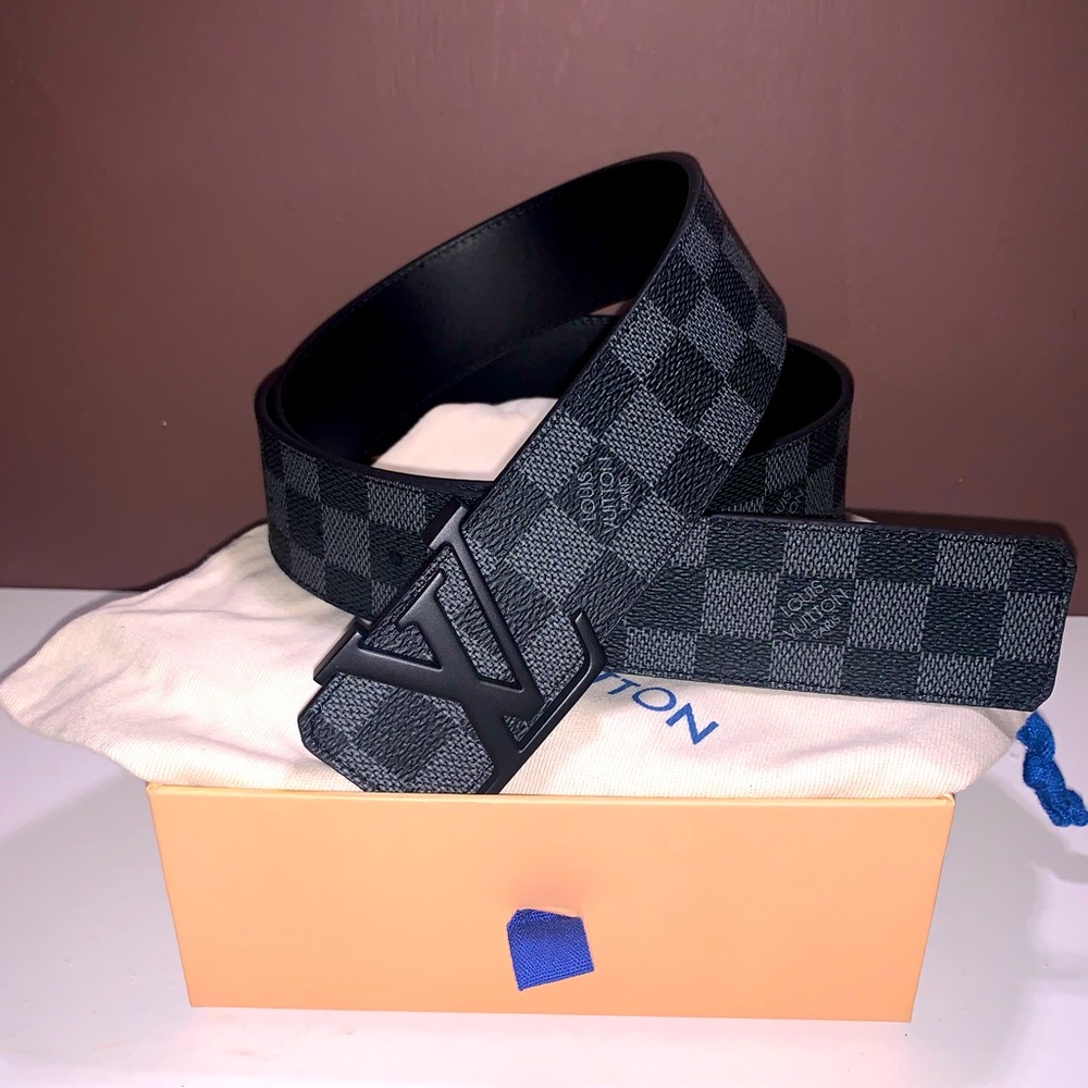 LV Initiales 40mm Damier